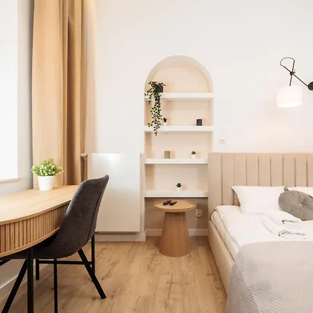 Felicjanek 15 - 3-bedroom - By Upstairs * Krakow