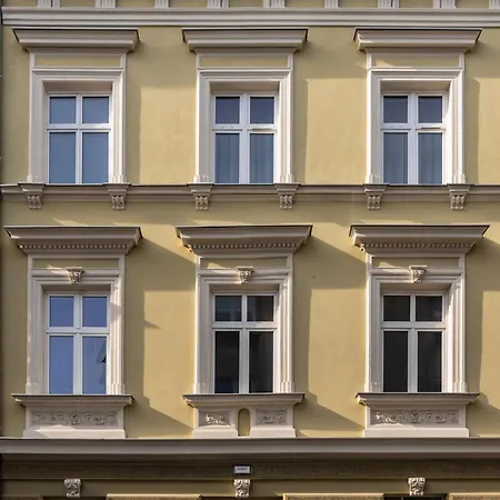 Felicjanek 15 - 3-bedroom - By Upstairs Krakow